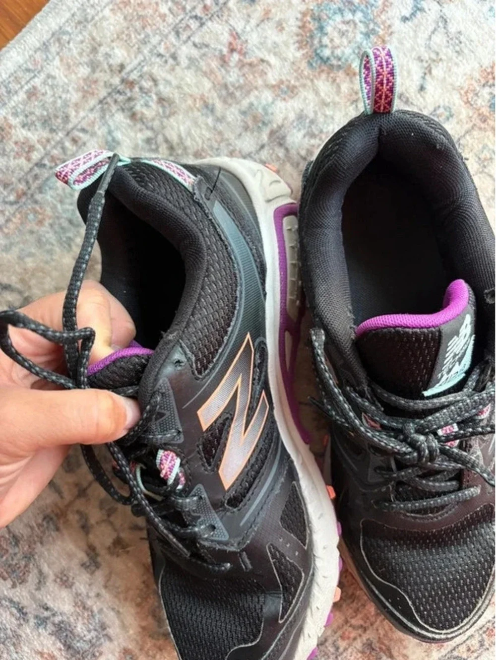 Womens size 7.5 New Balance 412 V3 Air All Terrain Trail Sneakers